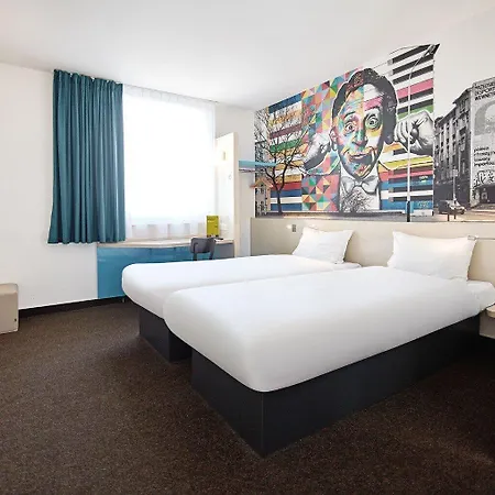 Centrum Hotel 2*