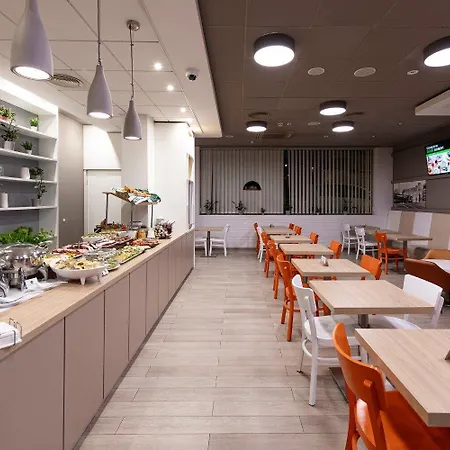 罗兹市中心b&b酒店 罗兹